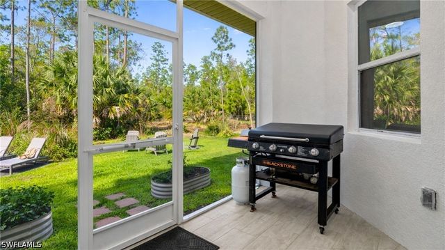 569 Desoto BLVD S, Naples, FL 34117