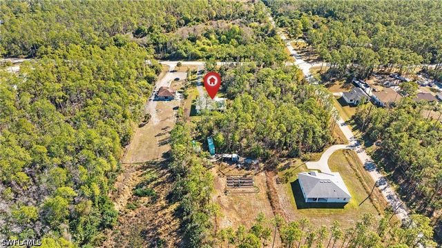 569 Desoto BLVD S, Naples, FL 34117