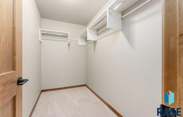 813 N Main St Street, Lennox, SD 57039