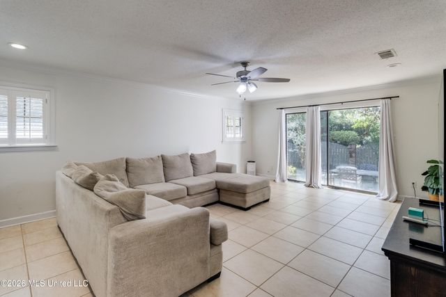 7 Keyser Lane, Gulfport, MS 39507