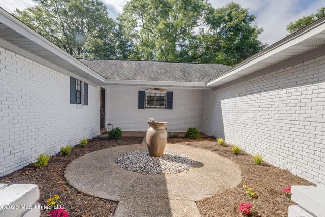 7 Keyser Lane, Gulfport, MS 39507