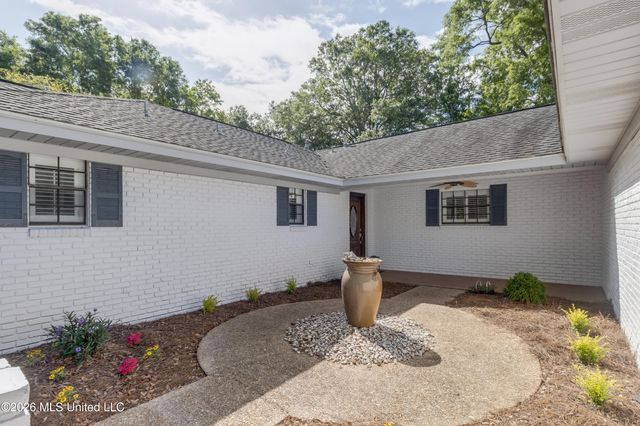 7 Keyser Lane, Gulfport, MS 39507