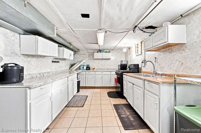 5127 Harold Street, Hamtramck, MI 48212