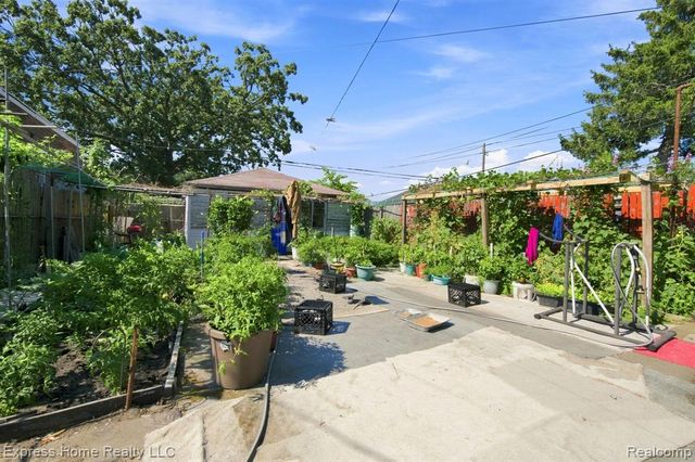 5127 Harold Street, Hamtramck, MI 48212