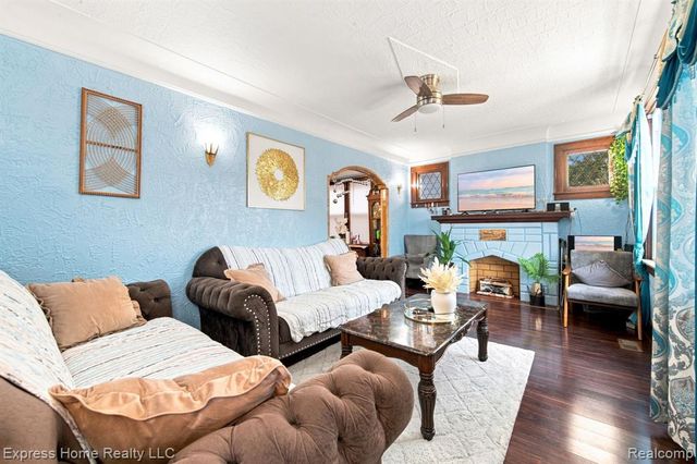 5127 Harold Street, Hamtramck, MI 48212