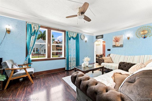 5127 Harold Street, Hamtramck, MI 48212