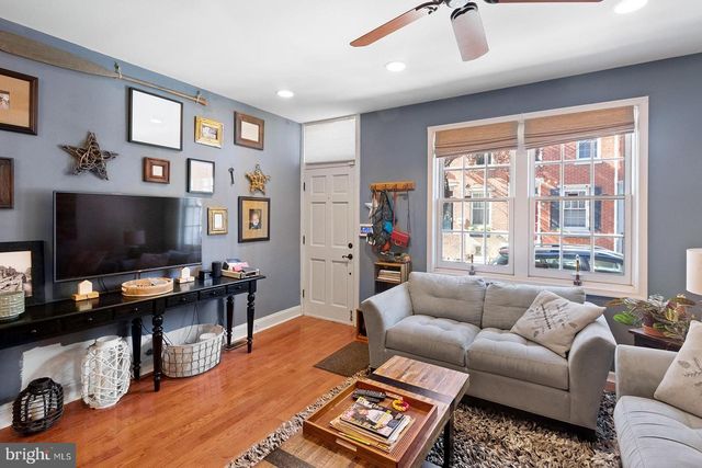 213 MONTROSE, Philadelphia, PA 19147