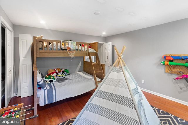 213 MONTROSE, Philadelphia, PA 19147