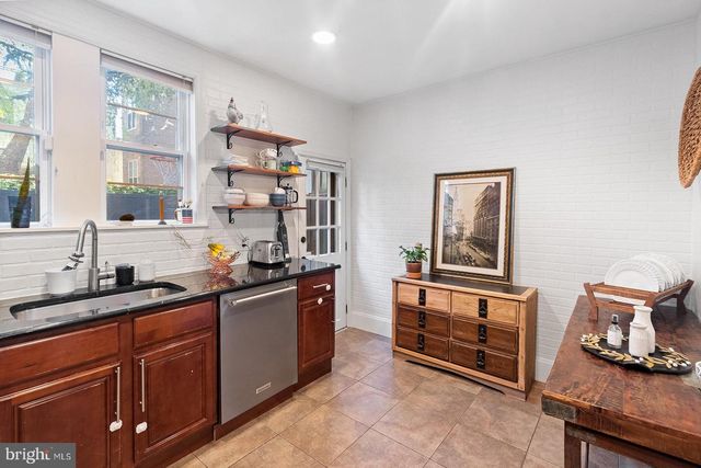 213 MONTROSE, Philadelphia, PA 19147