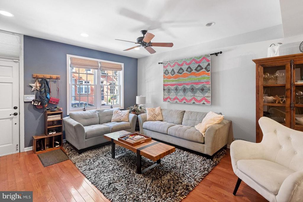 213 MONTROSE, Philadelphia, PA 19147