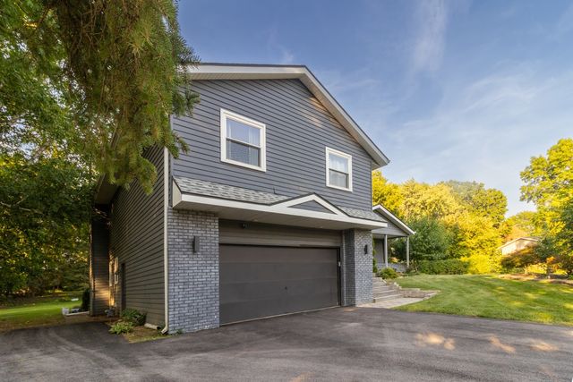 6808 Laurel Cherry Drive, Rockford, IL 61108