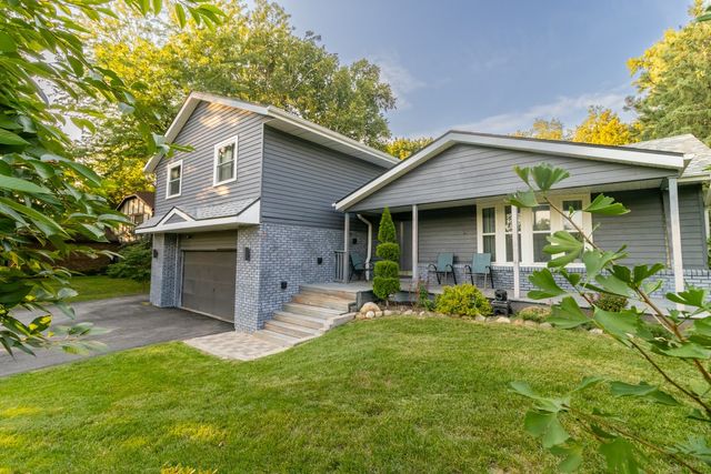 6808 Laurel Cherry Drive, Rockford, IL 61108