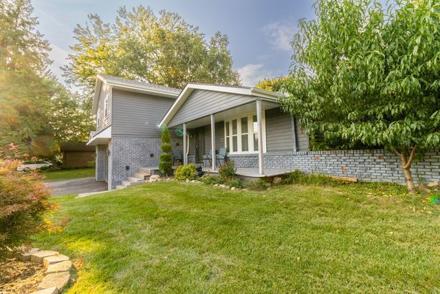6808 Laurel Cherry Drive, Rockford, IL 61108