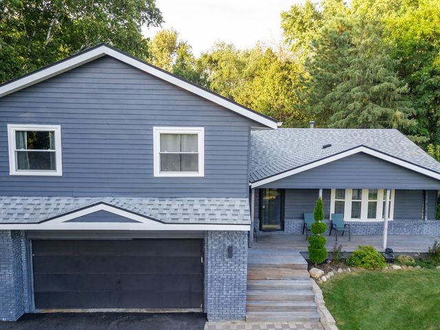 6808 Laurel Cherry Drive, Rockford, IL 61108