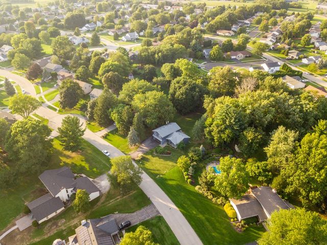 6808 Laurel Cherry Drive, Rockford, IL 61108
