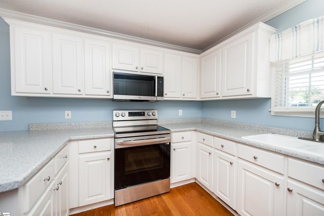 113 Brooke Lee Circle, Taylors, SC 29687
