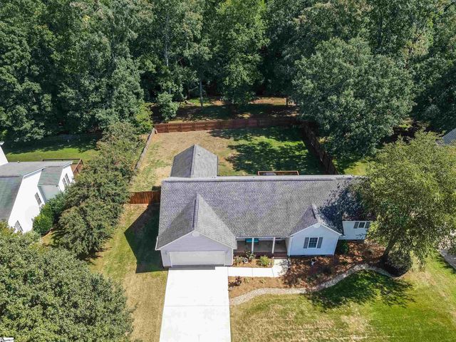 113 Brooke Lee Circle, Taylors, SC 29687