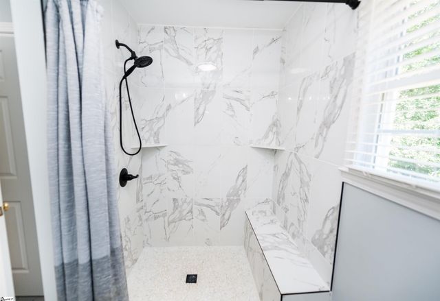 113 Brooke Lee Circle, Taylors, SC 29687