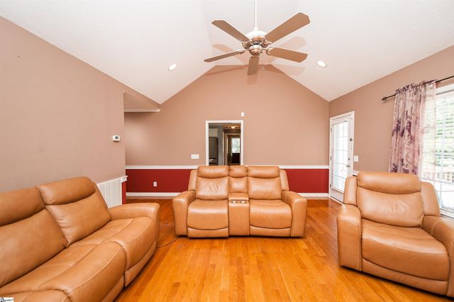 113 Brooke Lee Circle, Taylors, SC 29687