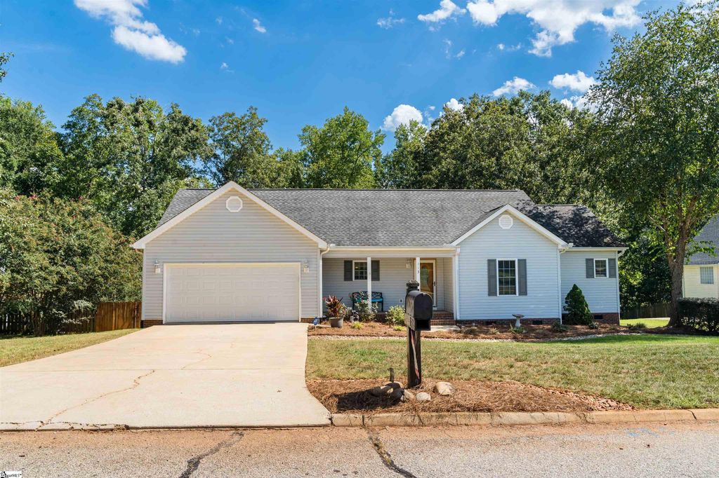 113 Brooke Lee Circle, Taylors, SC 29687