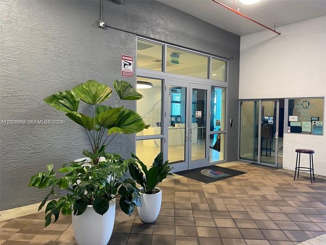 140 S Dixie Hwy 433, Hollywood, FL 33020