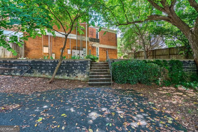 1295 E Broad Street, Athens, GA 30601