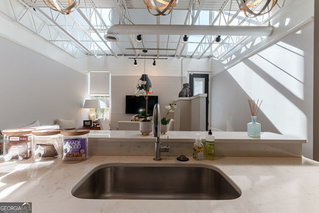 1295 E Broad Street, Athens, GA 30601