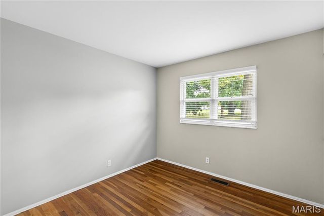 1411 Sherwood Forest Drive, Florissant, MO 63031