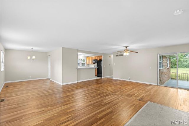 1411 Sherwood Forest Drive, Florissant, MO 63031