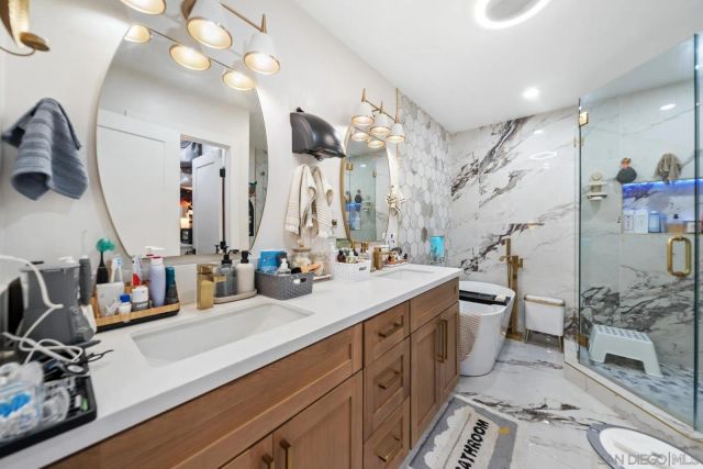 3975 Apore St, La Mesa, CA 91941