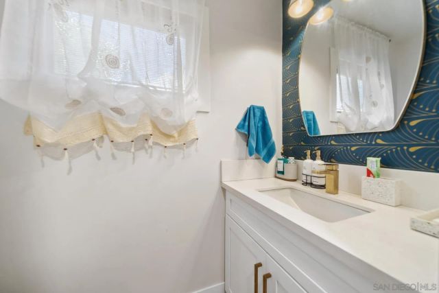 3975 Apore St, La Mesa, CA 91941