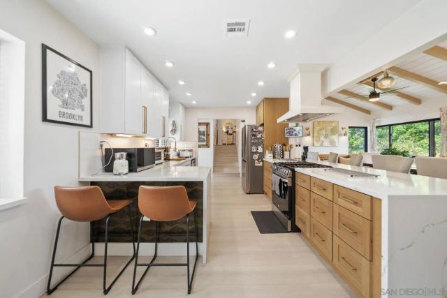 3975 Apore St, La Mesa, CA 91941