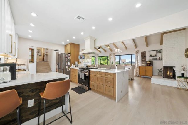 3975 Apore St, La Mesa, CA 91941