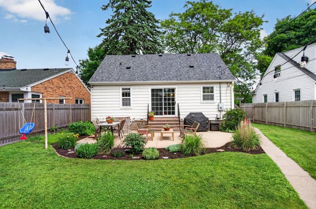 4247 Zenith Avenue N, Robbinsdale, MN 55422