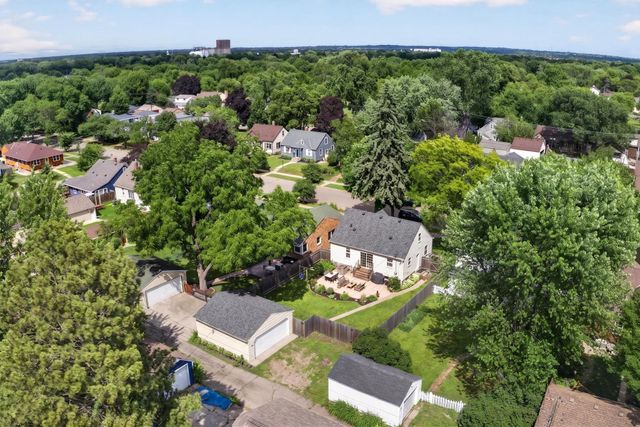 4247 Zenith Avenue N, Robbinsdale, MN 55422