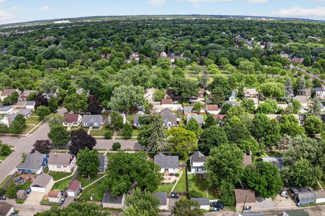 4247 Zenith Avenue N, Robbinsdale, MN 55422