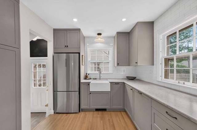 4247 Zenith Avenue N, Robbinsdale, MN 55422