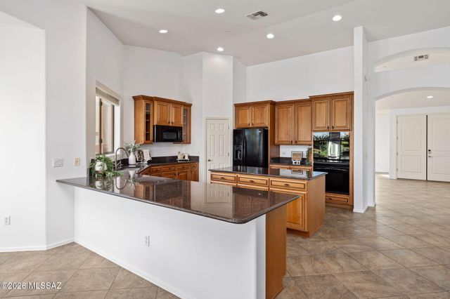 12488 N Paseo Penuela, Marana, AZ 85658