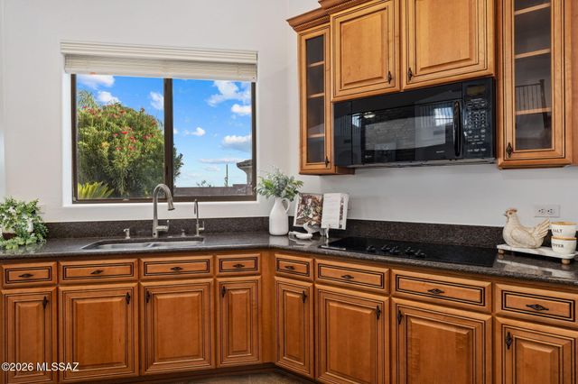 12488 N Paseo Penuela, Marana, AZ 85658