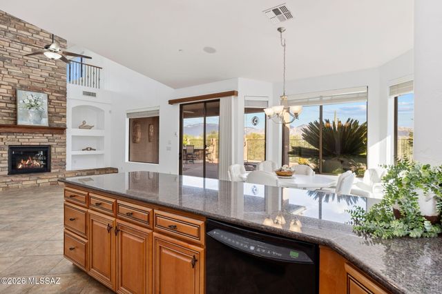 12488 N Paseo Penuela, Marana, AZ 85658