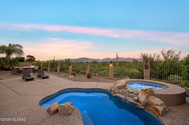 12488 N Paseo Penuela, Marana, AZ 85658