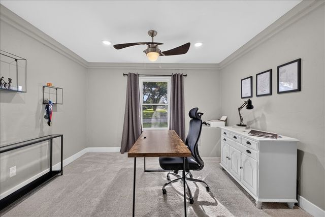 2307 Meadow Creek Drive, Carrollton, TX 75006