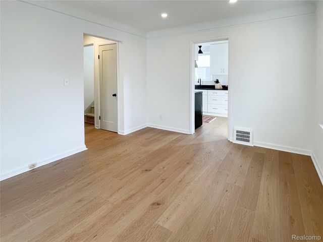 1028 N Wilson Avenue, Royal Oak, MI 48067