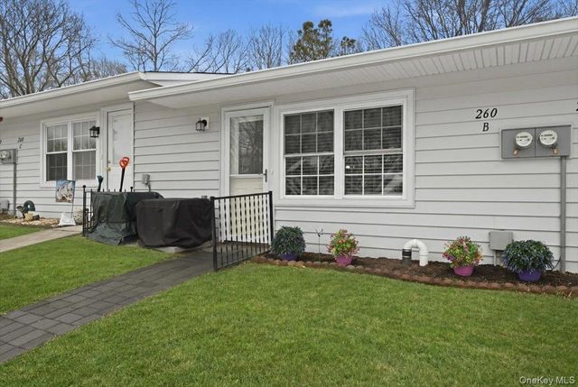260 Newcastle Court B, Ridge, NY 11961