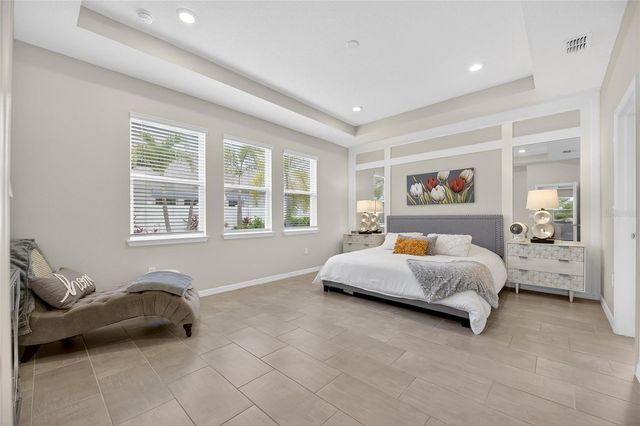 446 6TH AVENUE NW, Ruskin, FL 33570