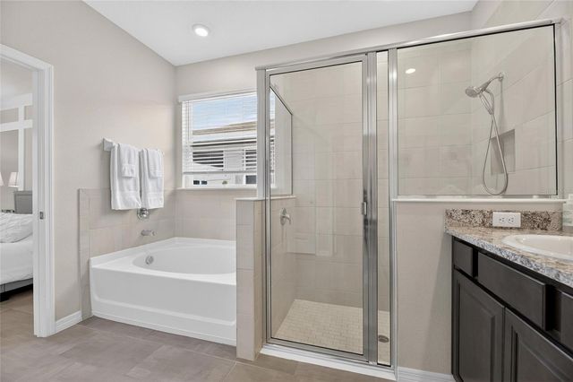 446 6TH AVENUE NW, Ruskin, FL 33570