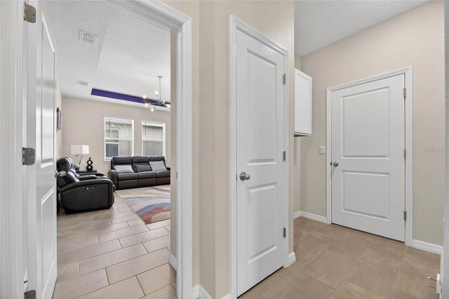 446 6TH AVENUE NW, Ruskin, FL 33570