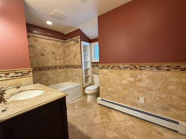 31 Upper Sheep Pasture Road, East Setauket, NY 11733