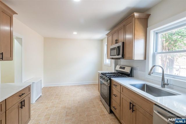 218 Riverview Avenue, North Arlington, NJ 07031