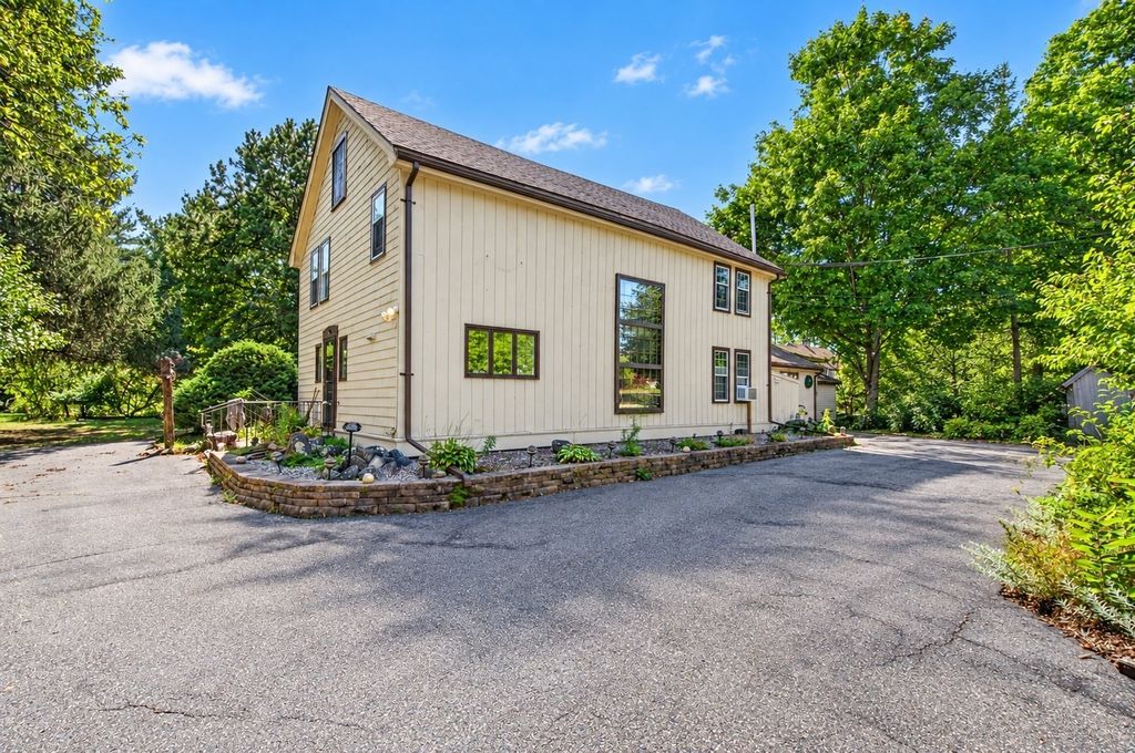 184 Centre St., Danvers, MA 01923